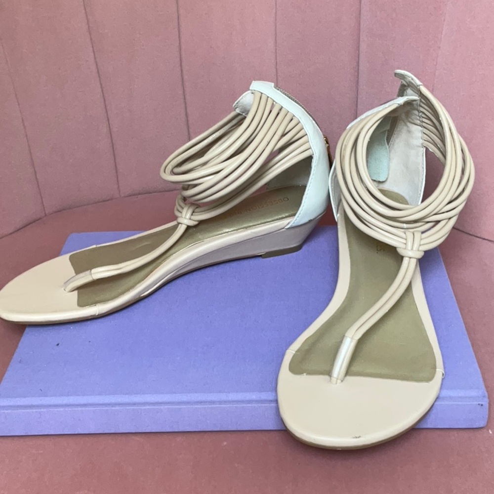 Scrappy ankle leather sandals